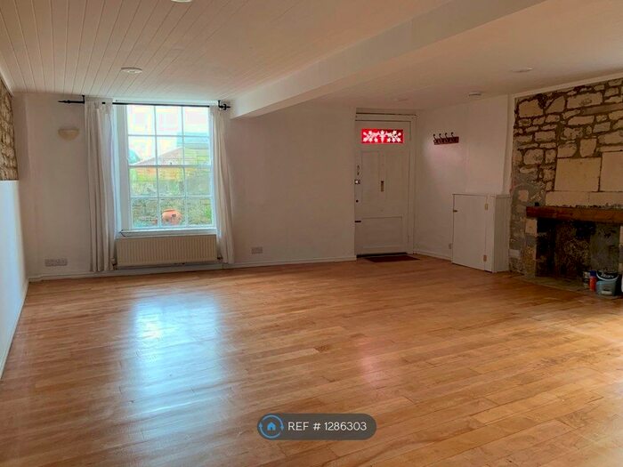 3 Bedroom Semi-Detached House To Rent In Chaucer Road, Bath BA2