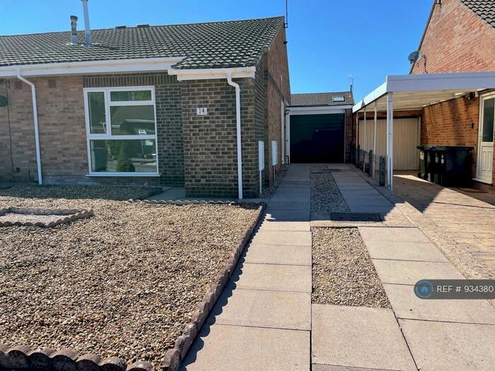 2 Bedroom Bungalow To Rent In Barford Approach, Whitnash, Leamington Spa, CV31