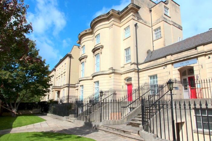 2 Bedroom Flat To Rent In Kings Road, Reading, RG1