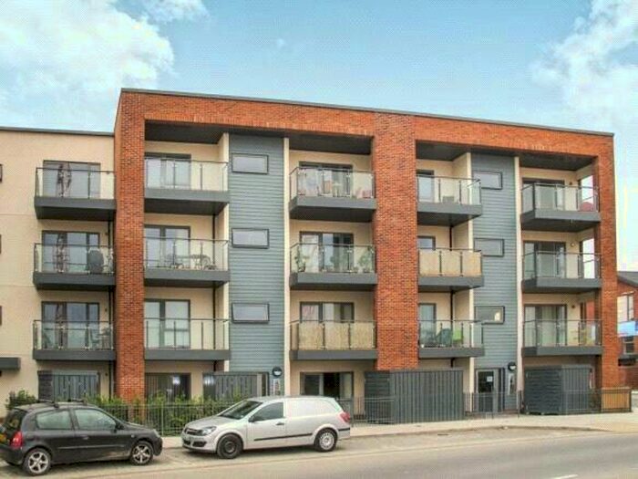 2 Bedroom Apartment To Rent In John Thornycroft Road, Southampton, Hampshire, SO19