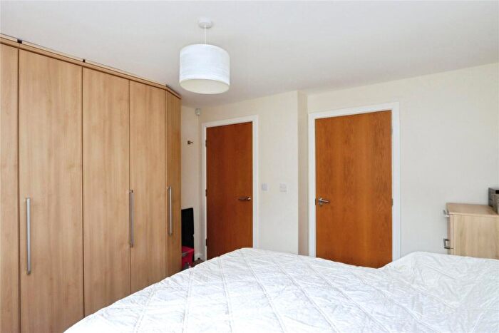 2 Bedroom Flat For Sale In Crossland Drive, Sheffield, South Yorkshire, S12