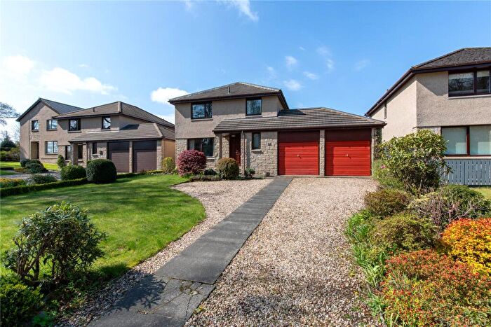 4 Bedroom Detached House For Sale In Turretbank Road, Crieff, PH7