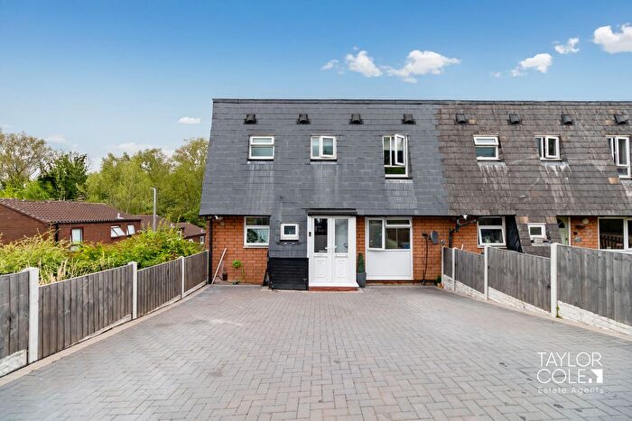 3 Bedroom End Terrace House For Sale In Sorrel, Tamworth, B77