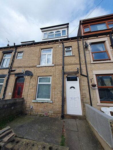 4 Bedroom Terraced House To Rent In Heath Terrace, Bradford, BD3