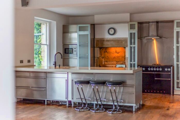 6 Bedroom Detached House To Rent In Pack Horse Lane Bath, BA2