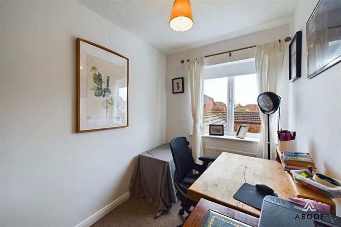 3 Bedroom Detached House For Sale In Normandy Road, Hilton, DE65