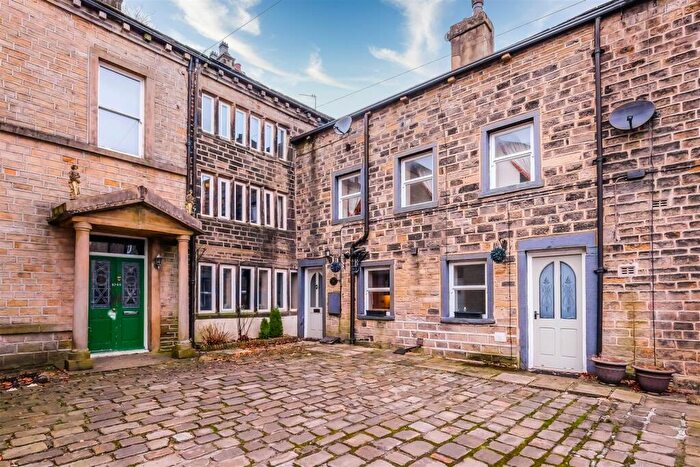5 Bedroom Character Property For Sale In Hollins, Triangle, Sowerby Bridge, HX6