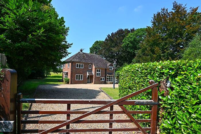 4 Bedroom Detached House To Rent In Priorswood, Guildford, GU3