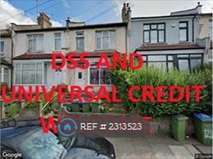3 Bedroom Terraced House To Rent In Basildon Road, London, SE2