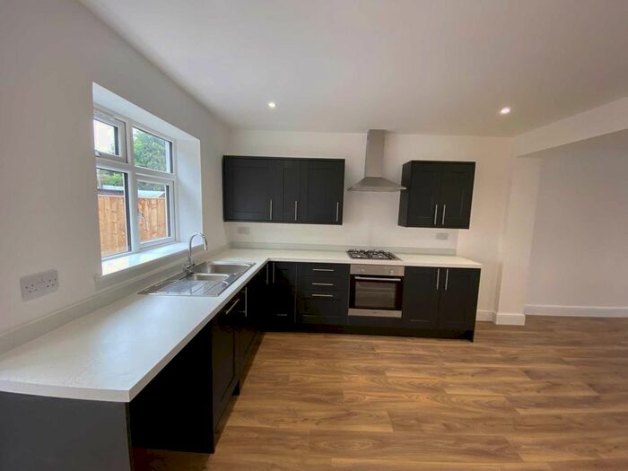 2 Bedroom Terraced House To Rent In Manser Road, Rainham, RM13