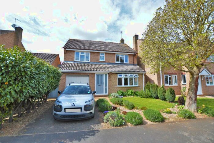 4 Bedroom Detached House To Rent In Springfield Way, Oakham, LE15
