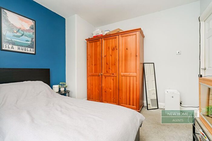 3 Bedroom End Terrace House For Sale In Southfield Lane Horbury, Wakefield, WF4