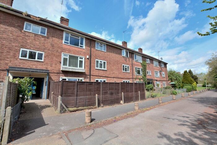 2 Bedroom Flat To Rent In North Orbital Road, Denham, Uxbridge, UB9