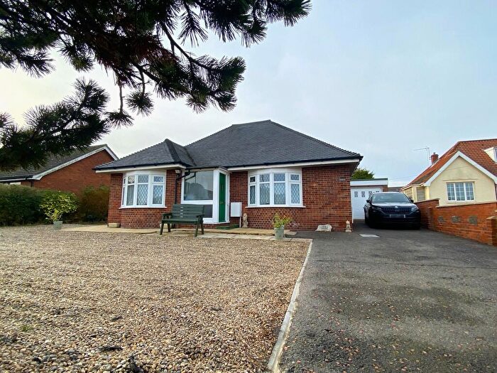 2 Bedroom Detached Bungalow For Sale In Cromer, NR27