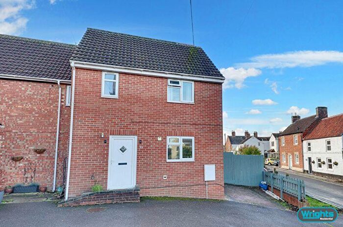 3 Bedroom Semi-Detached House To Rent In Whaddon Lane, Trowbridge, BA14