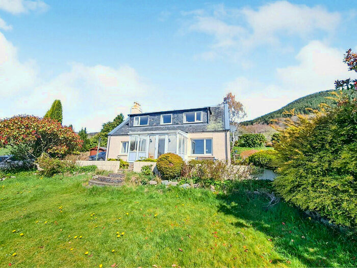 4 Bedroom Detached House For Sale In Drumnadrochit, IV63