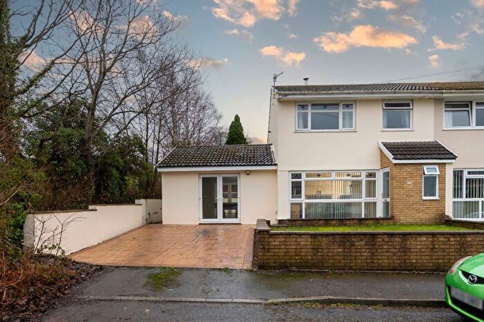 3 Bedroom Semi Detached House For Sale In Mountain Way, Nelson, Treharris, CF46