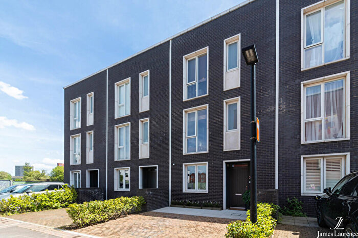 4 Bedroom Town House For Sale In Port Loop, South Loop Square, Edgbaston, B16