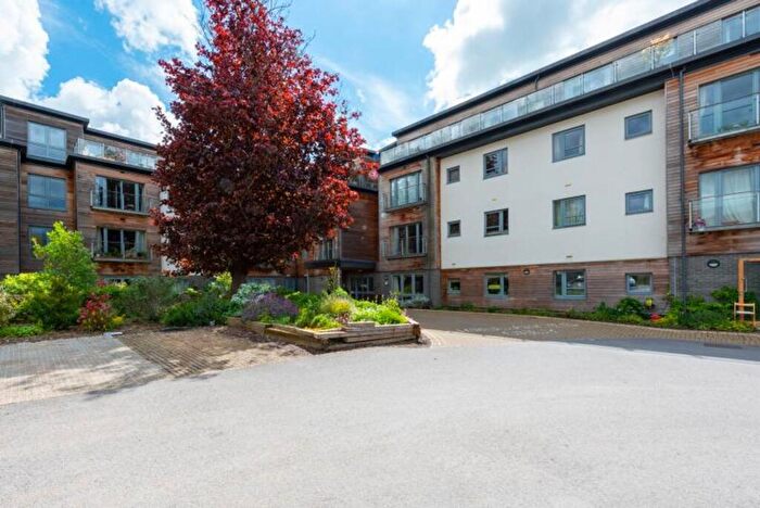 2 Bedroom Flat For Sale In Buttercross Lane, Fernleigh Buttercross Lane, OX28