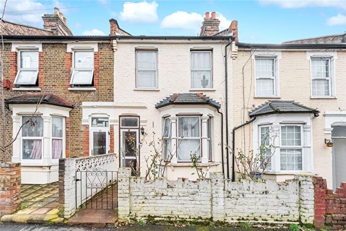 3 Bedroom Terraced House For Sale In Gainsford Road, Walthamstow, London, E17