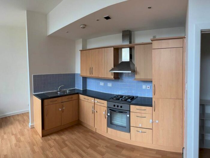 1 Bedroom Flat To Rent In Treadwell Mills, City Centre, Bradford, BD1