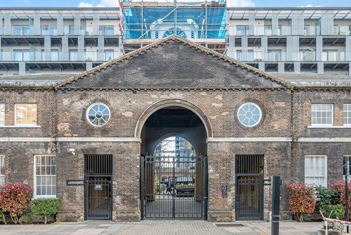 2 Bedroom Flat To Rent In West Carriage House, Woolwich Riverside, London, SE18