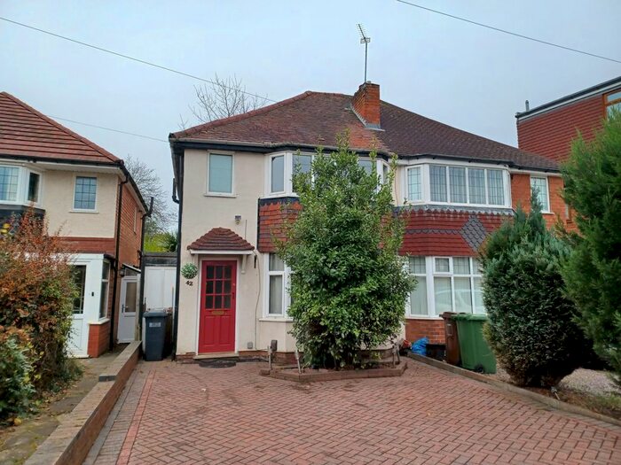 2 Bedroom Semi-Detached House To Rent In Hermitage Road, Solihull, West Midlands B91