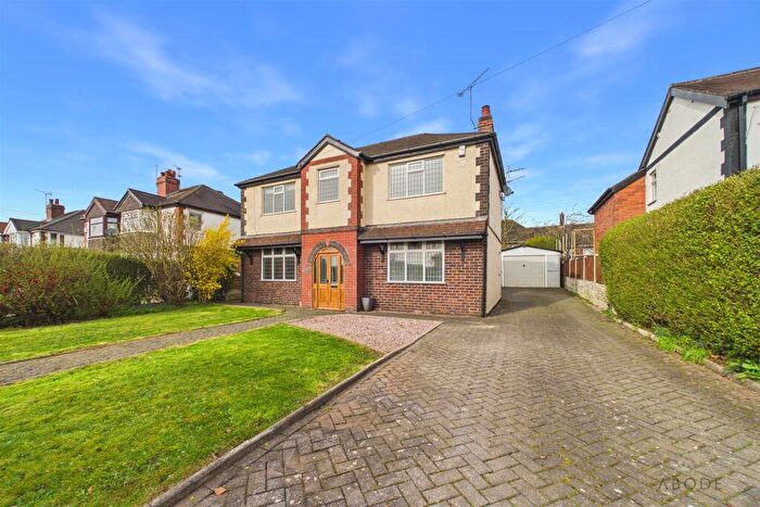 3 Bedroom Detached House For Sale In Uttoxeter Road, Draycott, Stoke-On-Trent, ST11