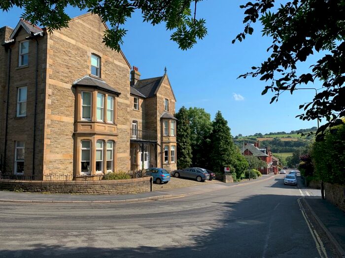 3 Bedroom Apartment To Rent In Green Lane; Chinley., SK23