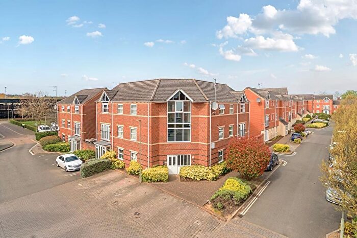 2 Bedroom Flat For Sale In Banbury, Oxfordshire, OX16