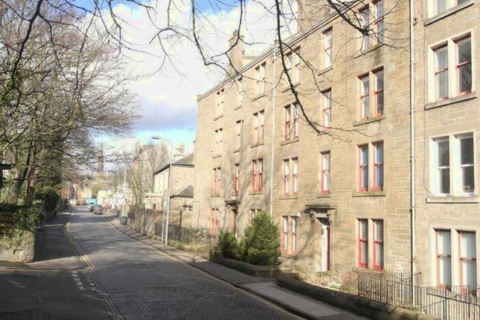 1 Bedroom Flat To Rent In Roseangle, West End, Dundee, DD1