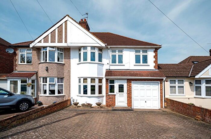 5 Bedroom Semi-Detached House For Sale In Harland Avenue, Sidcup, DA15