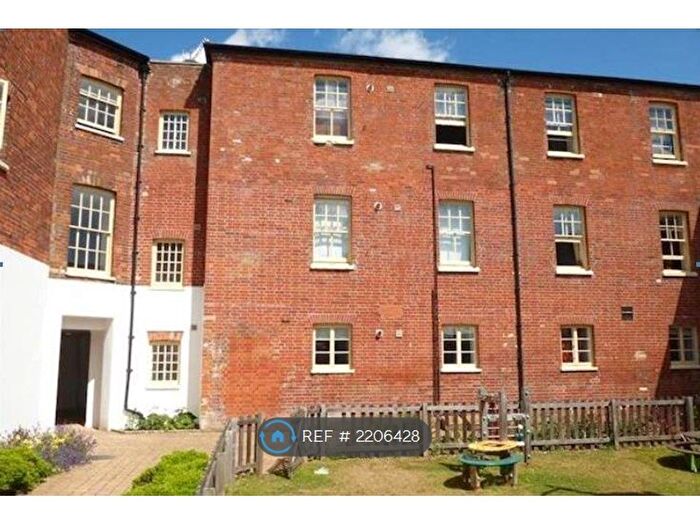 1 Bedroom Flat To Rent In Warminster Road, Wilton, Salisbury, SP2