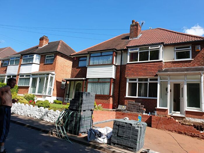 3 Bedroom Semi-Detached House To Rent In Coventry Road, Birmingham, B26