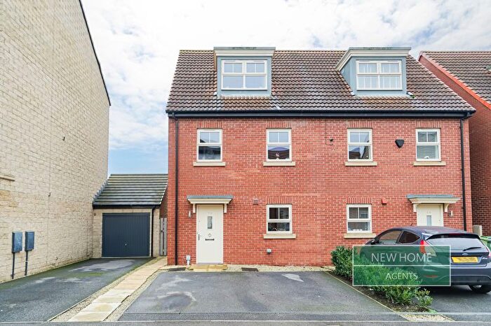 3 Bedroom Semi Detached House For Sale In Seals Drive Ackworth, Pontefract, WF7