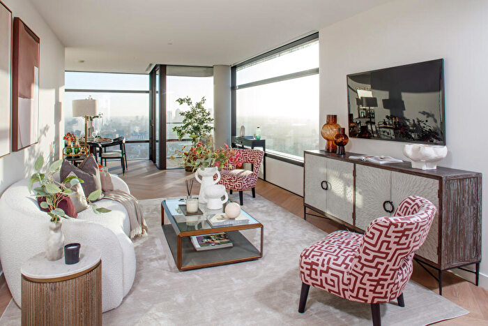 2 Bedroom Penthouse For Sale In Principal Tower, London, EC2