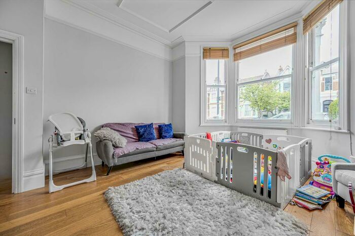 2 Bedroom Flat To Rent In Harvist Road, London, NW6