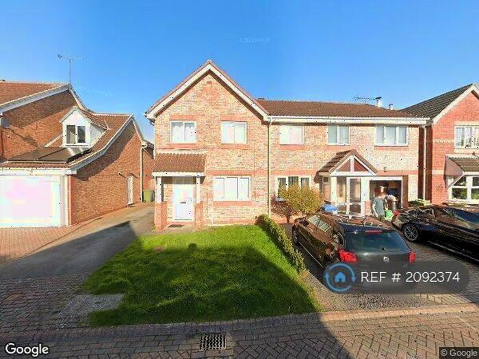 3 Bedroom Semi-Detached House To Rent In Hillcrest Drive, Beverley, HU17