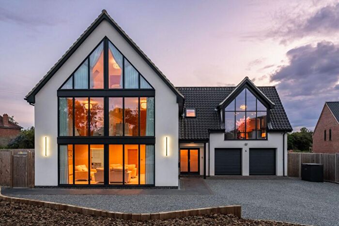 5 Bedroom Detached House For Sale In Hewetson Close, Salhouse, NR13