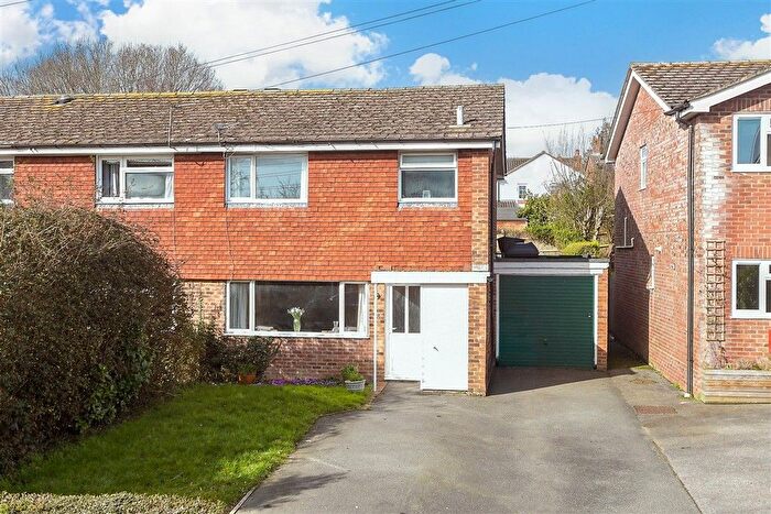 3 Bedroom Semi-Detached House For Sale In New Road, Ridgewood, Uckfield, East Sussex, TN22