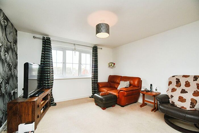 1 Bedroom Flat For Sale In Combe Walk, Devizes, SN10
