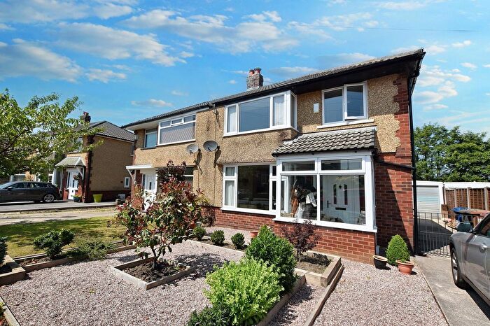3 Bedroom Semi-Detached House To Rent In Langdale Road, Blackburn, BB2