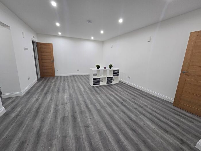 Studio To Rent In Lambton Road, London, N19