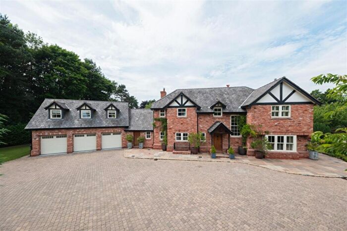 5 Bedroom Detached House For Sale In An Outstanding And Extended Georgian-style Detached Family Residence In Cotebrook, CW6