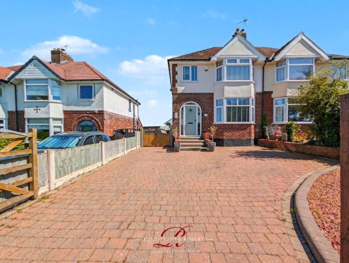3 Bedroom Semi-Detached House For Sale In Leadbrook Drive, Oakenholt, Flint, CH6