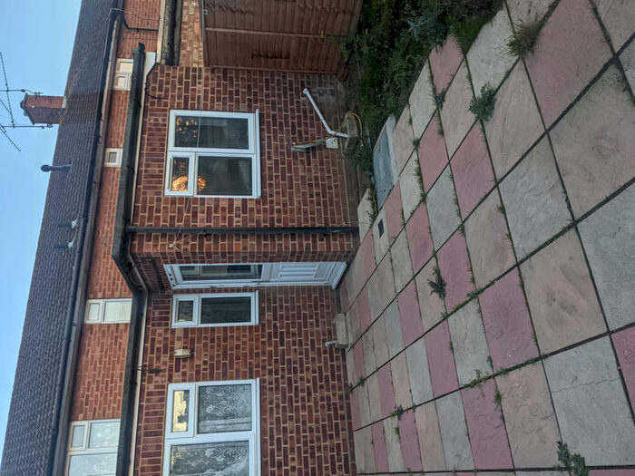 4 Bedroom Terraced House To Rent In Reading, RG2