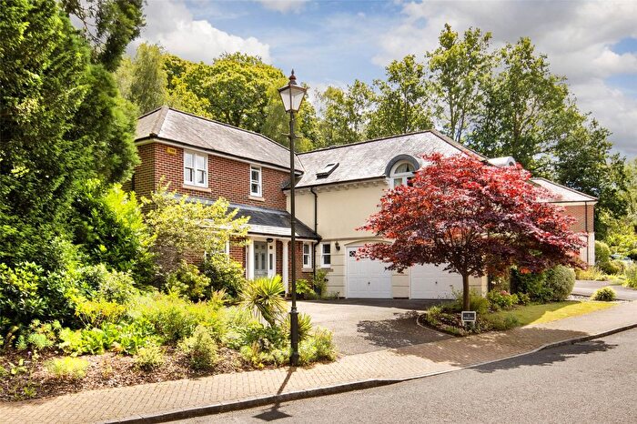 5 Bedroom Detached House For Sale In Badgers Holt, Tunbridge Wells, Kent, TN2