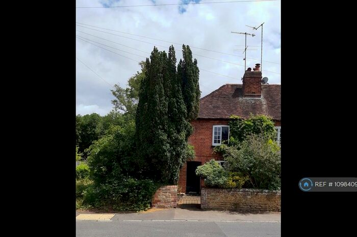 2 Bedroom Terraced House To Rent In Rose Cottages, Godalming, GU8