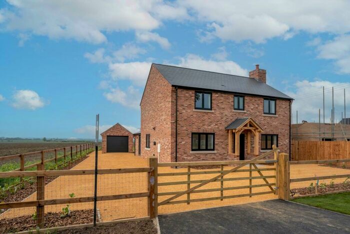 5 Bedroom Detached House For Sale In Church Road, Wicken, Ely, CB7