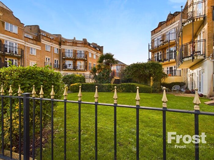 2 Bedroom Apartment To Rent In Brigham Road, Reading, Berkshire, RG1